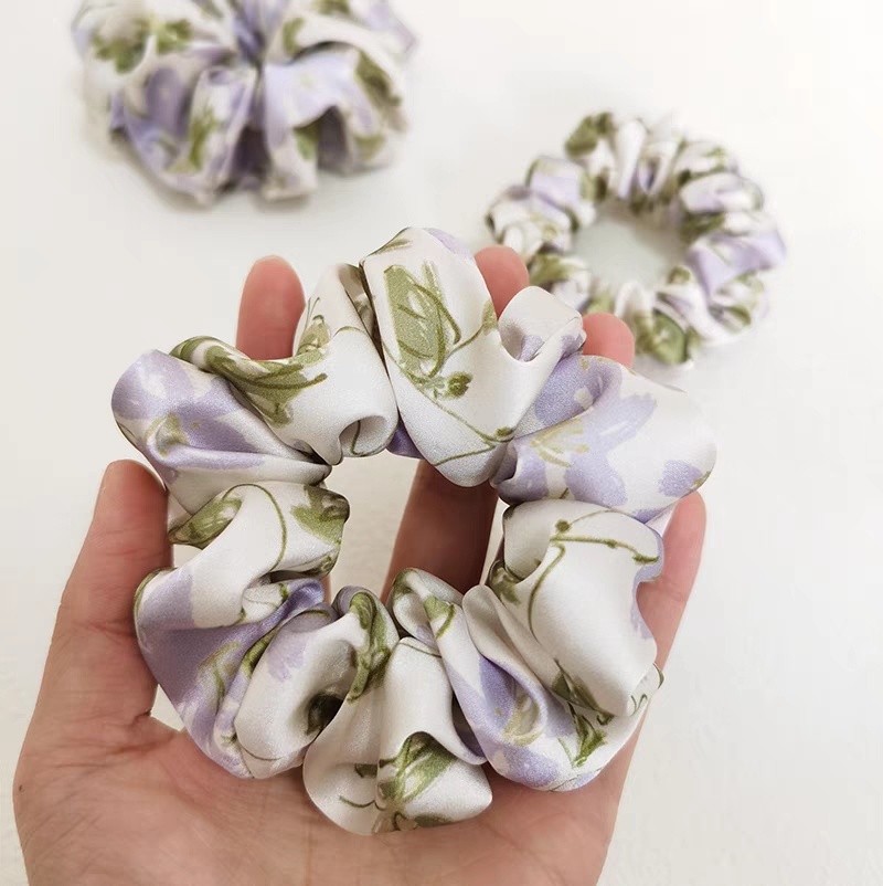 Scrunchies de seda del pelo de 19m m de la impresión de Digitaces del diseño floral de encargo